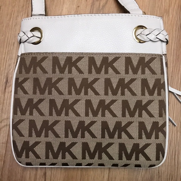 Michael Kors bag Used Once Excellent - Picture 6 of 6